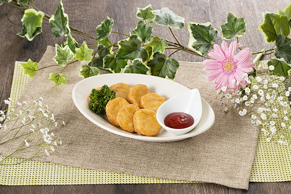 チキンナゲット　ケチャップ付き